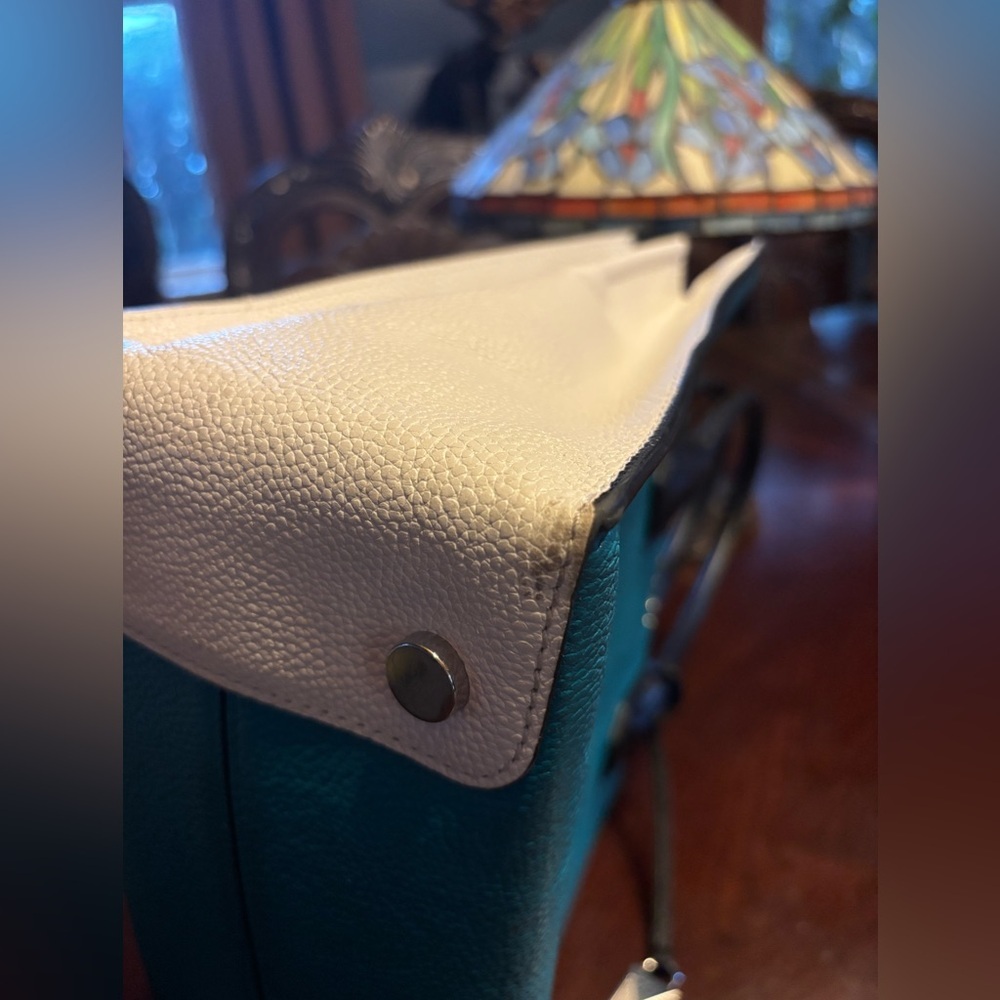 Michael Kors Mercer Handbag with Crossbody - Picture 6 of 14